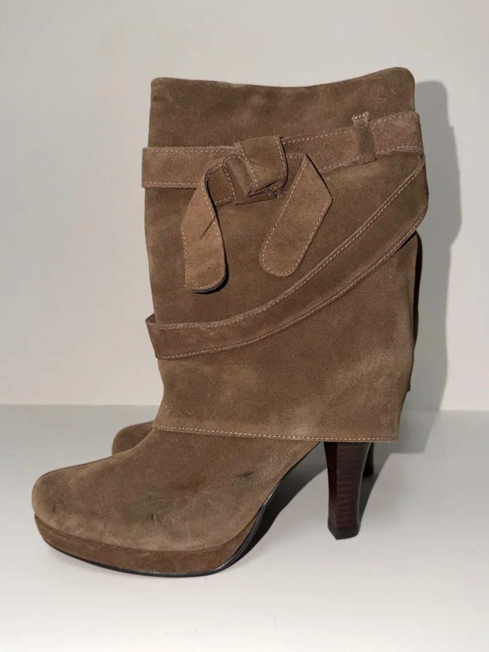 Vintage Brown Y2K Boots